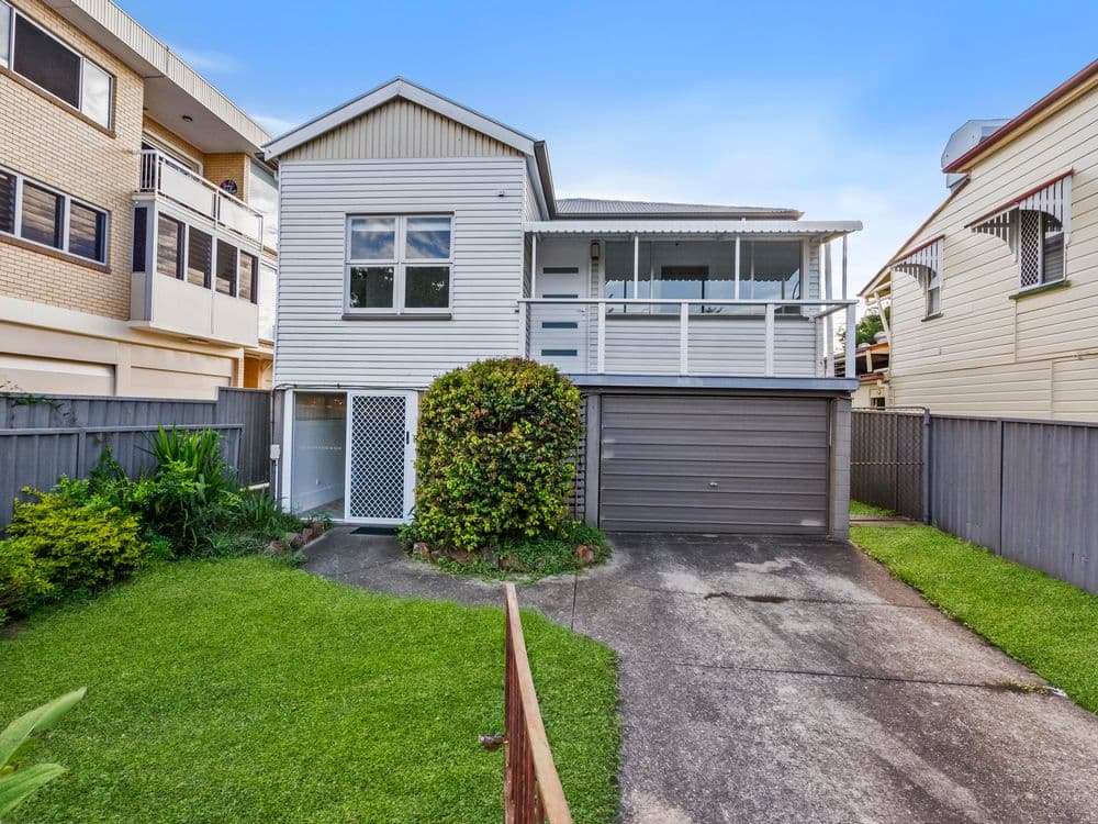 425 Esplanade, MANLY, QLD 4179, Manly - Thumbnail 2