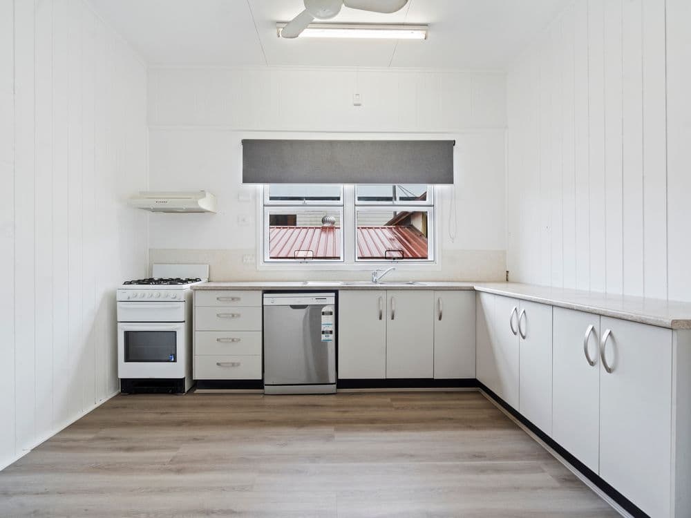 425 Esplanade, MANLY, QLD 4179, Manly - Thumbnail 4