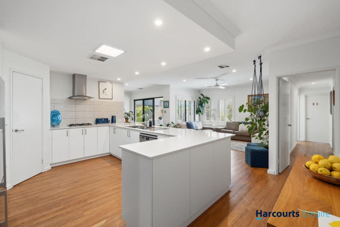 18A Nola Avenue, SCARBOROUGH, WA 6019, Scarborough - Thumbnail 6