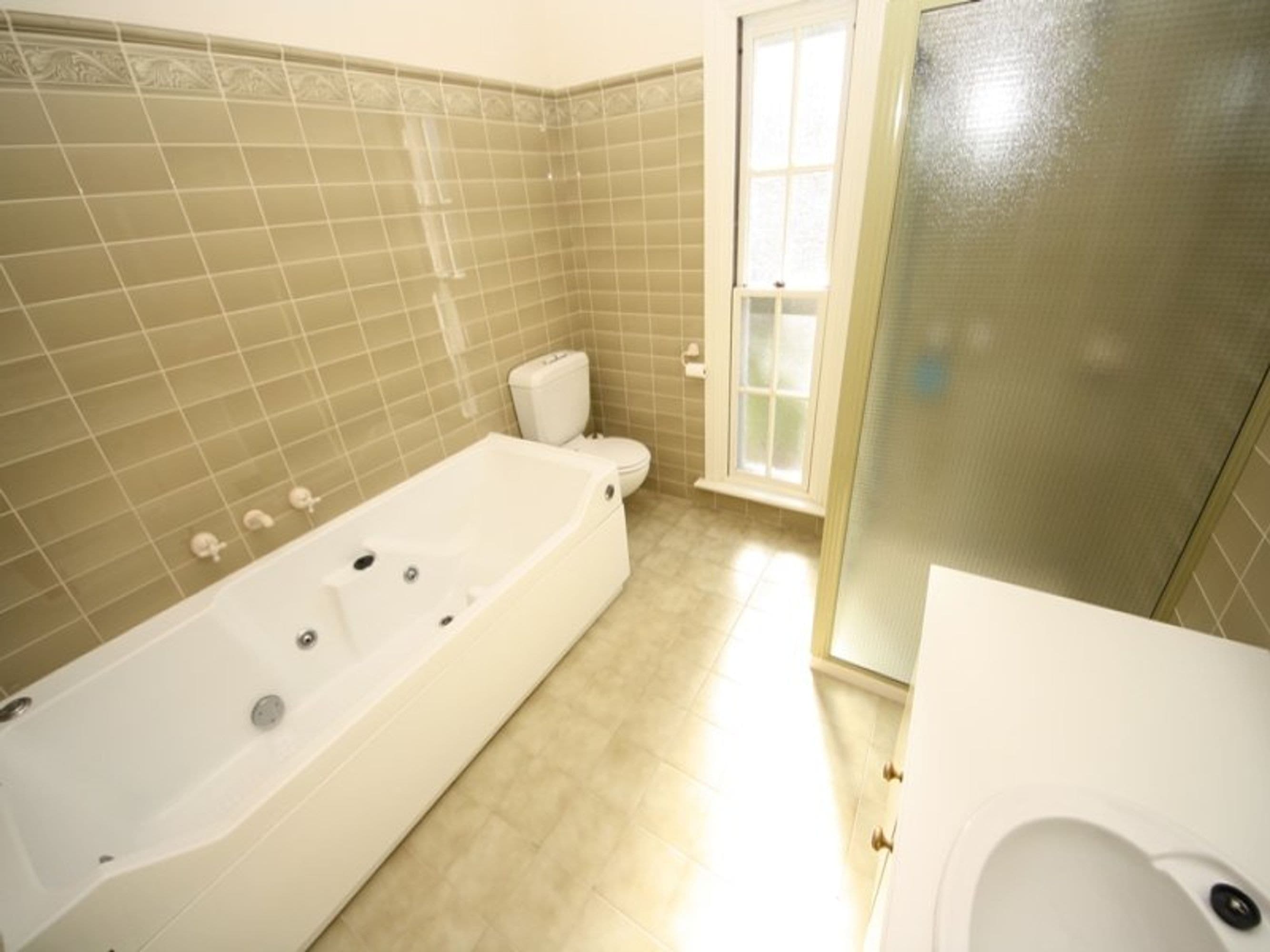 16 Weldon Power Court, Horsham VIC 3400, Horsham - Thumbnail 5