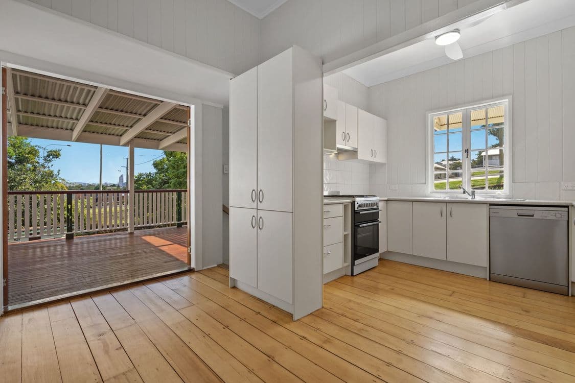 5 Daphne Street, CAMP HILL, QLD 4152, Camp Hill - Thumbnail 3