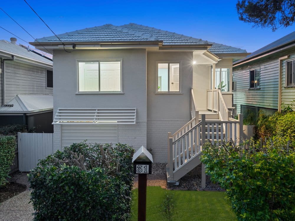 31 Long Street, CAMP HILL, QLD 4152, Camp Hill - Image 1
