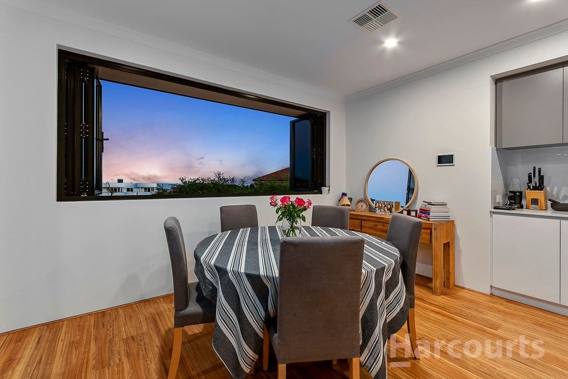 140A Southern Cross Circle, OCEAN REEF, WA 6027, Ocean Reef - Thumbnail 4