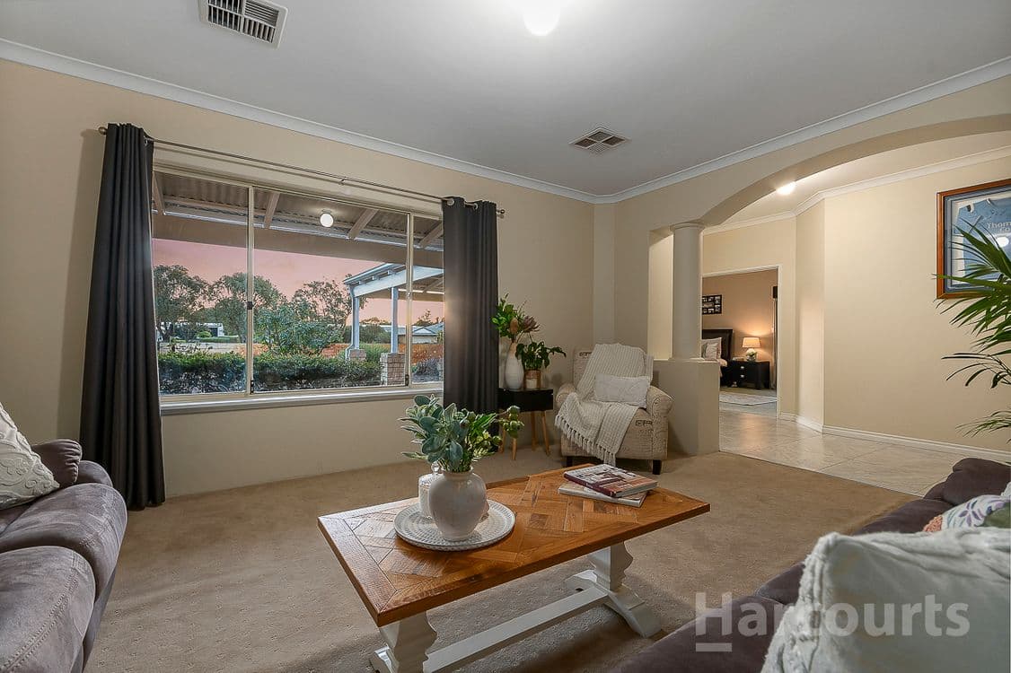 32 Pennygum Place, MARIGINIUP, WA 6078, Mariginiup - Thumbnail 4