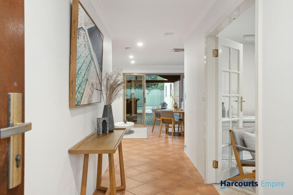 8 Stewart Street, SCARBOROUGH, WA 6019, Scarborough - Thumbnail 3