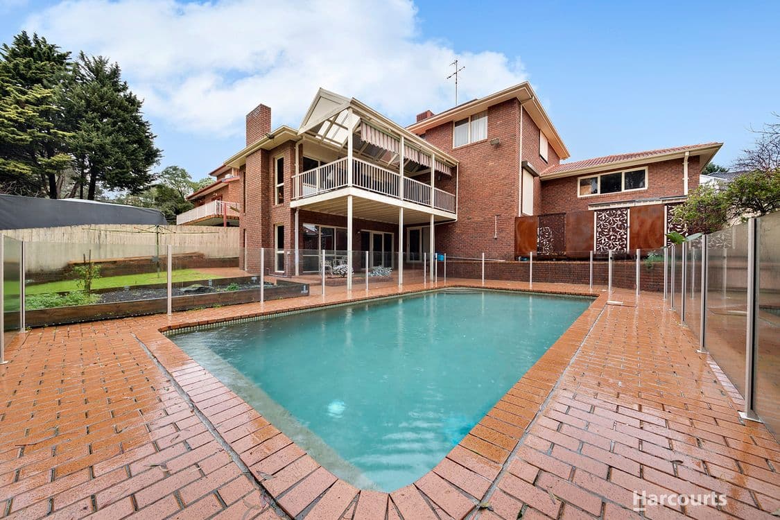 10 Wimbledon Court, DONCASTER EAST, VIC 3109, Doncaster East - Thumbnail 2