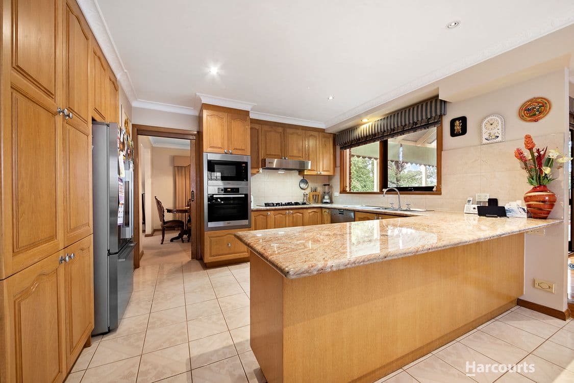10 Wimbledon Court, DONCASTER EAST, VIC 3109, Doncaster East - Thumbnail 5