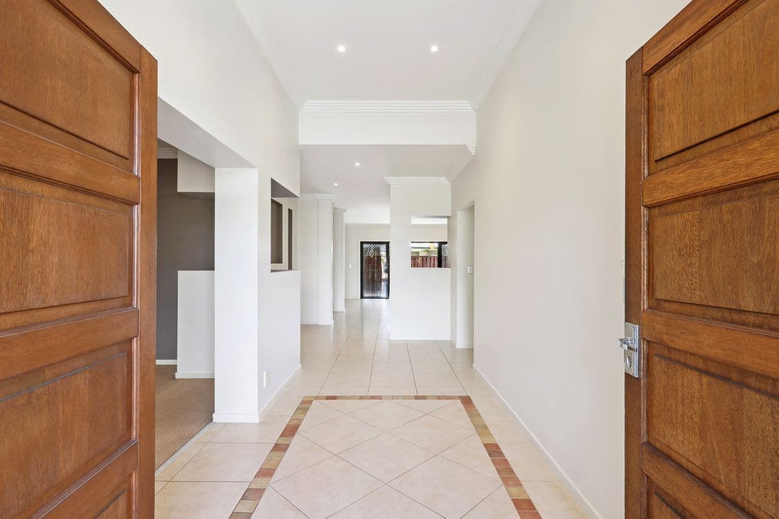 15 Lantau Crescent, Varsity Lakes, QLD 4227, Varsity Lakes - Thumbnail 4