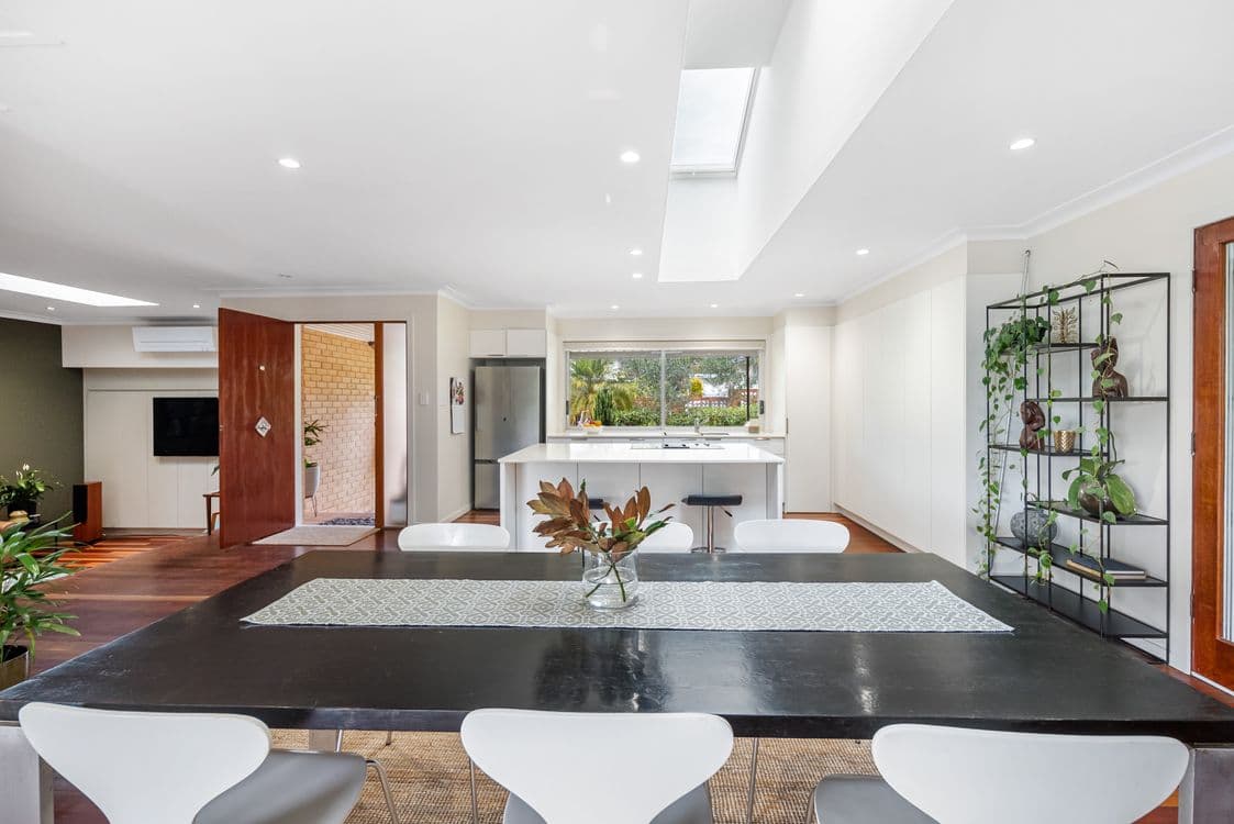 29 Devonhill Street, THE GAP, QLD 4061, The Gap - Thumbnail 4