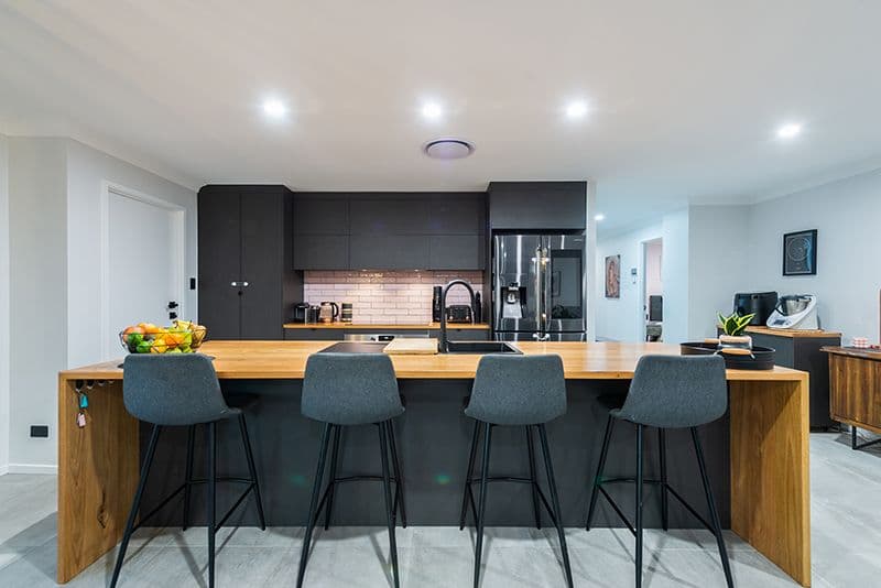 8 Beaumont Crescent, PACIFIC PINES, QLD 4211, Pacific Pines - Thumbnail 4