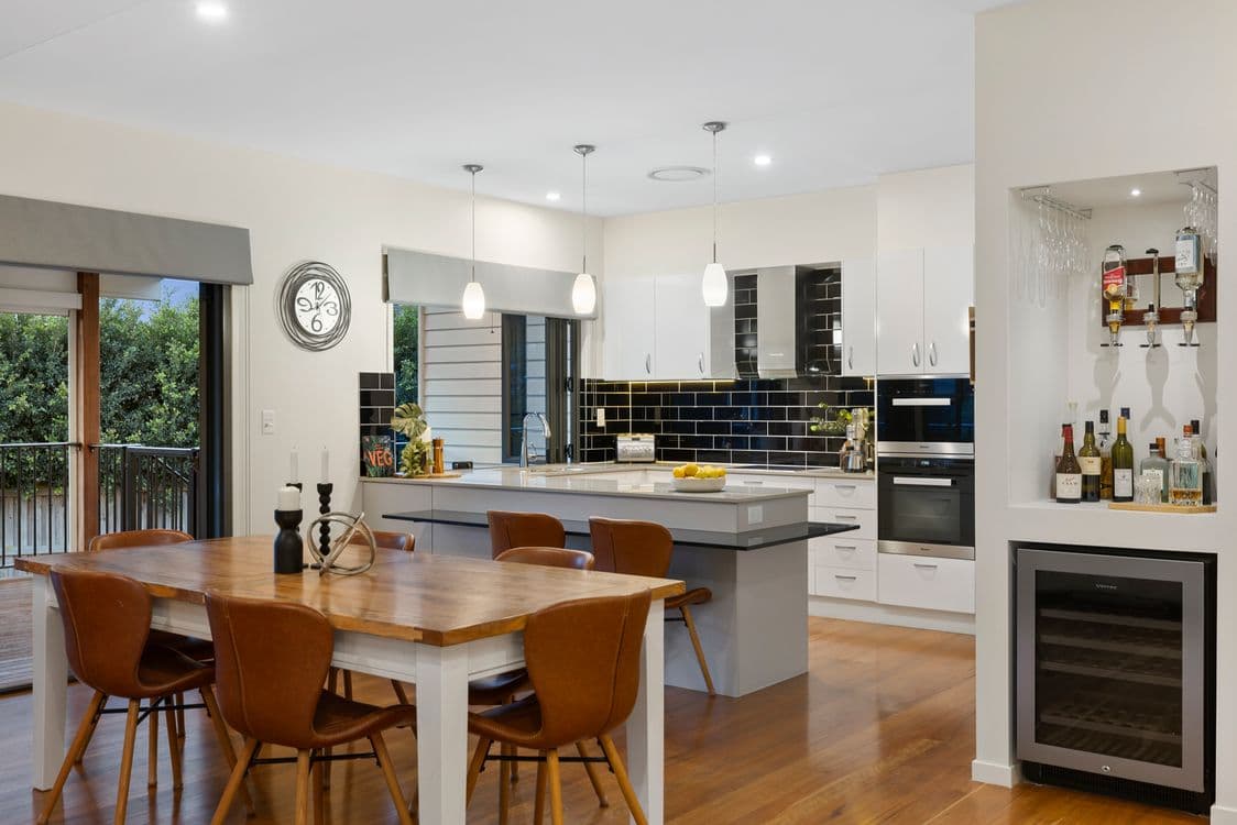 65 Harrier Place, UPPER KEDRON, QLD 4055, Upper Kedron - Thumbnail 5