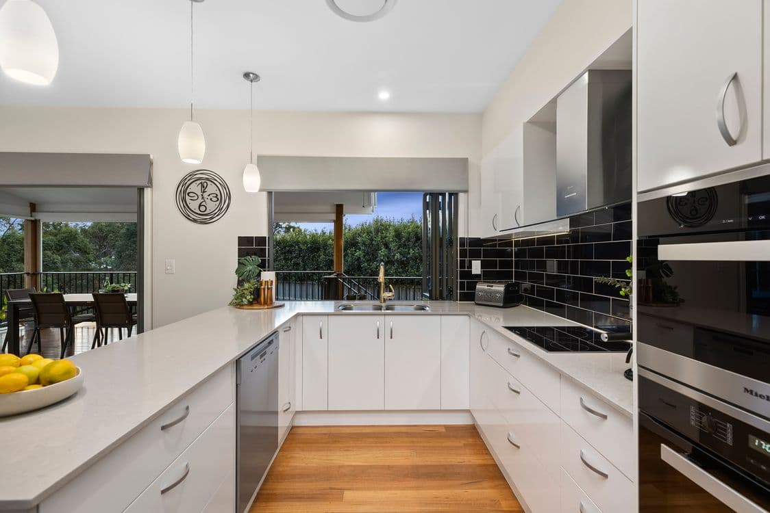 65 Harrier Place, UPPER KEDRON, QLD 4055, Upper Kedron - Thumbnail 7