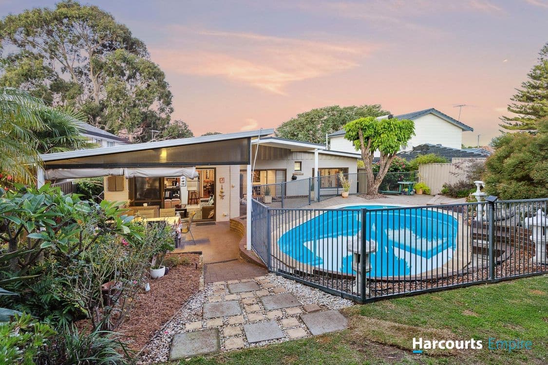 57 Castle Road, WOODLANDS, WA 6018, Woodlands - Thumbnail 2