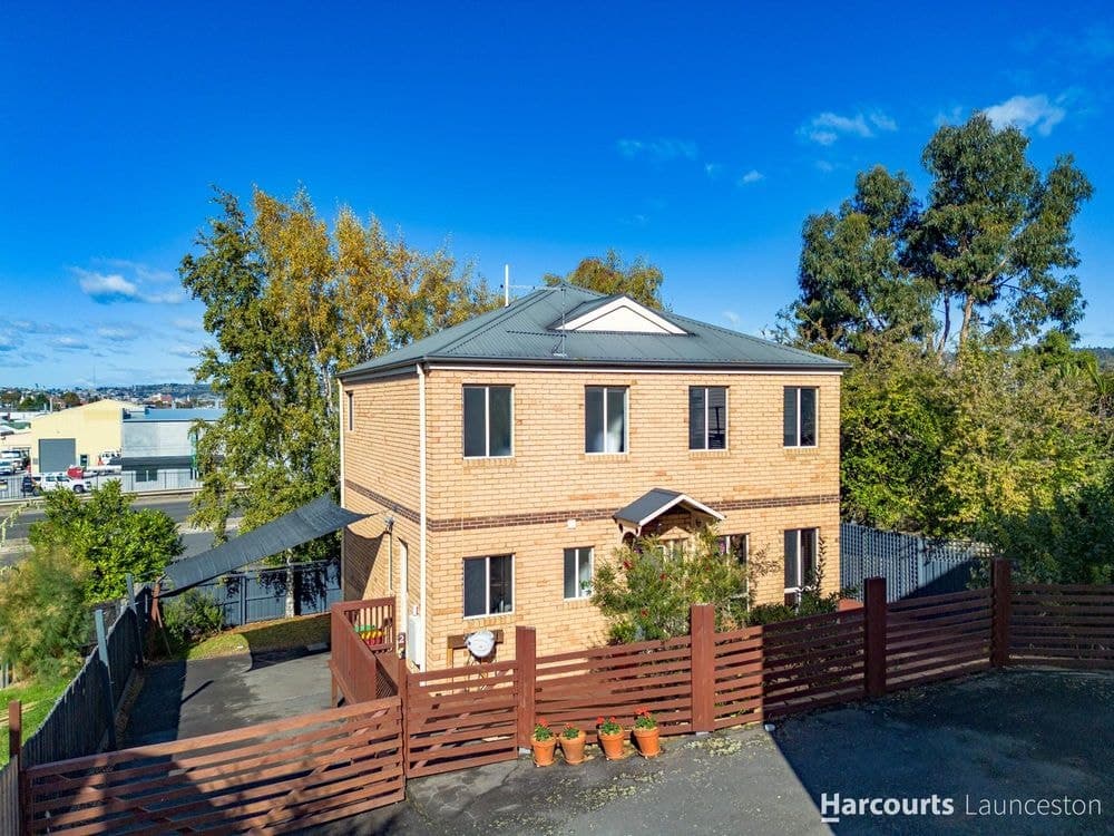 2/9 Jackson Street, MOWBRAY, TAS 7248, Mowbray - Image 1