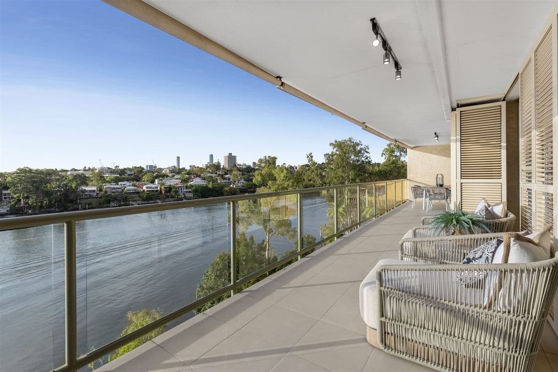 17/164 Macquarie Street, ST LUCIA, QLD 4067, St Lucia - Image 1
