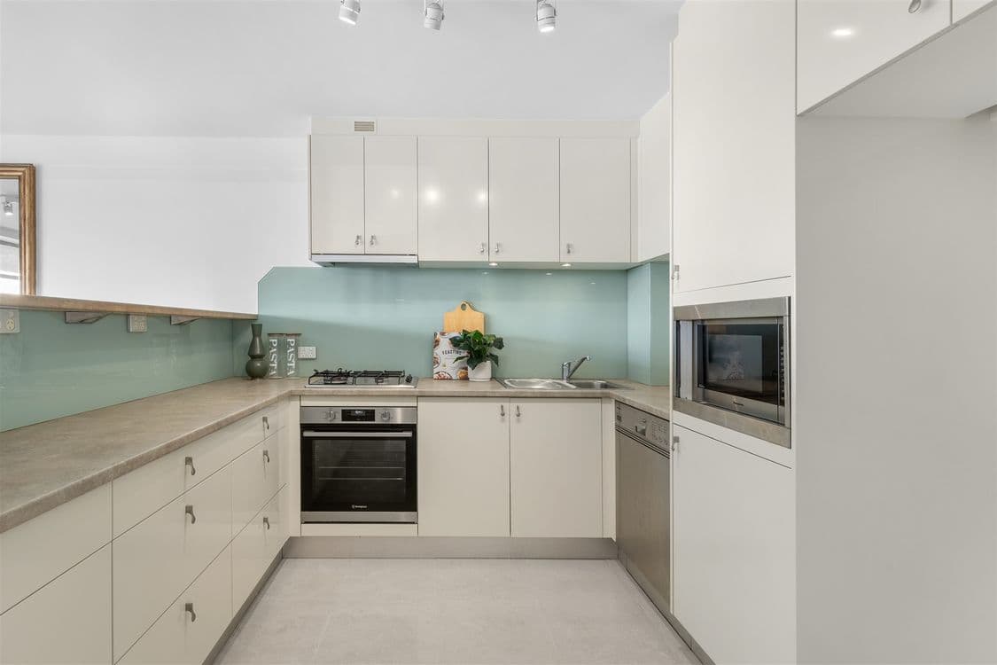 17/164 Macquarie Street, ST LUCIA, QLD 4067, St Lucia - Thumbnail 8