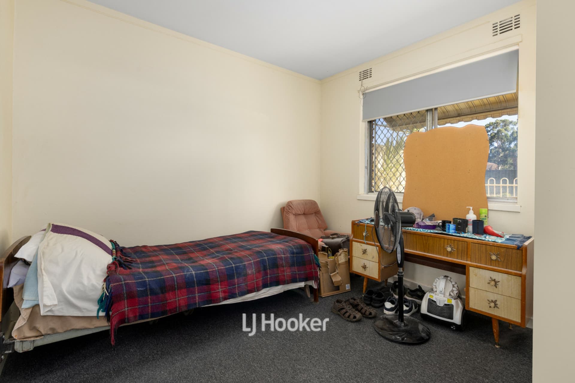 13/40 Reynolds Way, Withers, Withers - Thumbnail 4