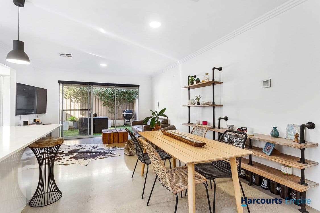 93A Duke Street, SCARBOROUGH, WA 6019, Scarborough - Thumbnail 2