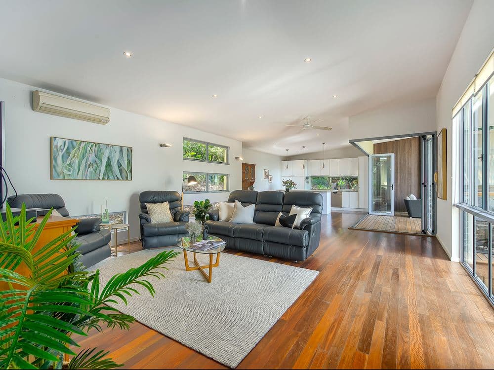 7 Sun Place, CHAPEL HILL, QLD 4069, Chapel Hill - Thumbnail 3