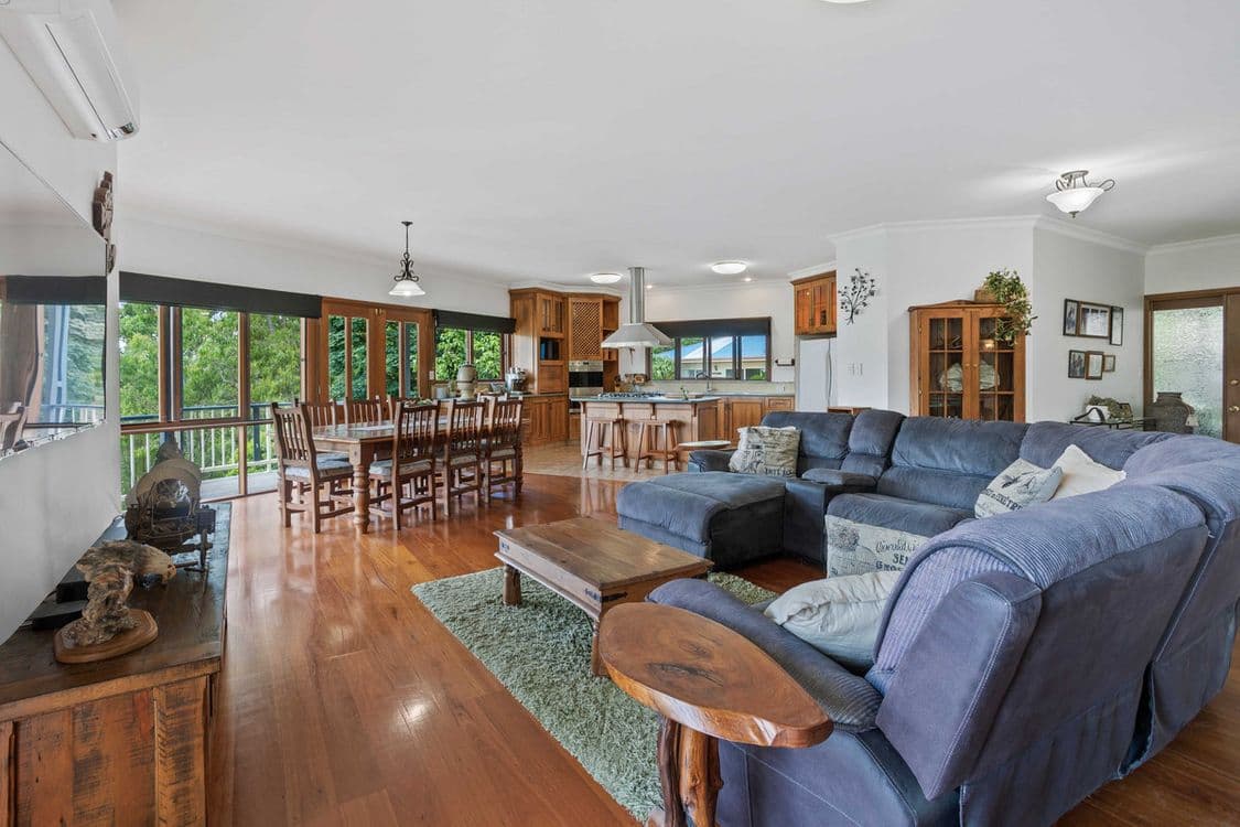 118 Clagiraba Road, Clagiraba, QLD 4211, Clagiraba - Thumbnail 4