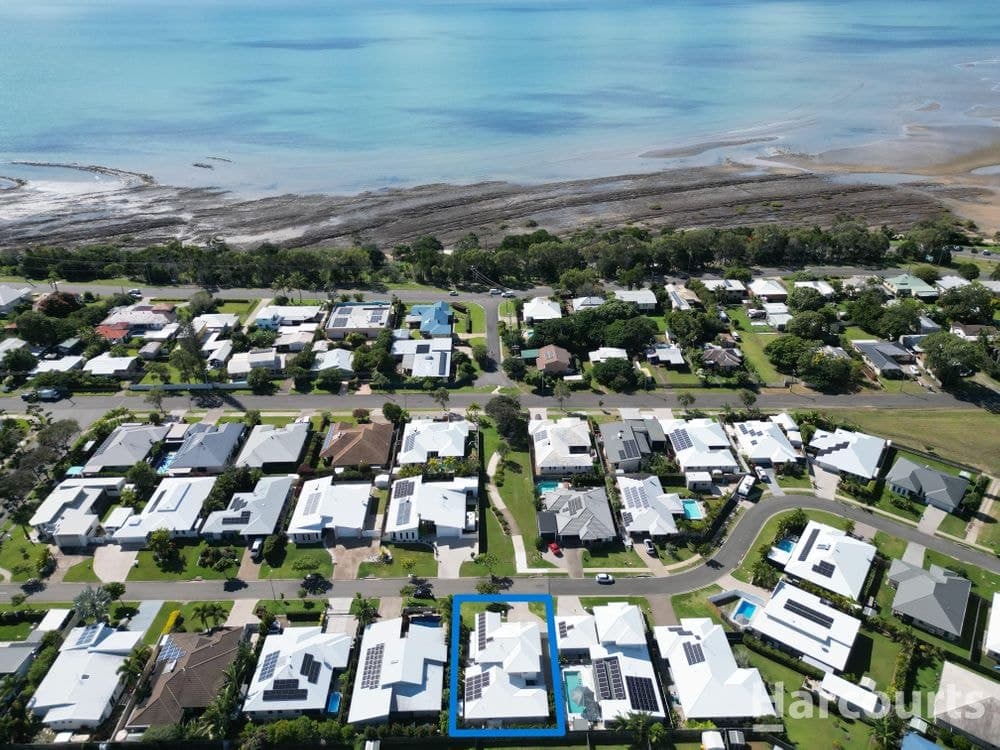 11 Seahaven Circuit, PIALBA, QLD 4655, Pialba - Thumbnail 4