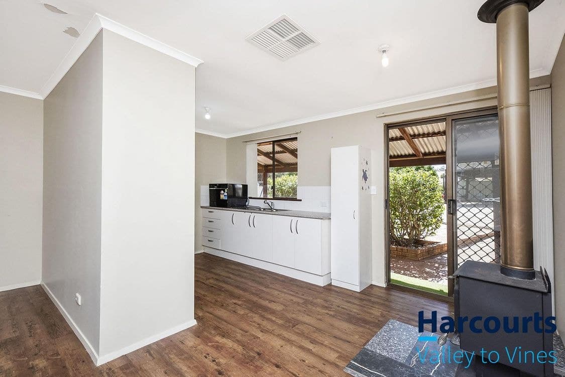 6 Bottlebrush Place, BINDOON, WA 6502, Bindoon - Thumbnail 5