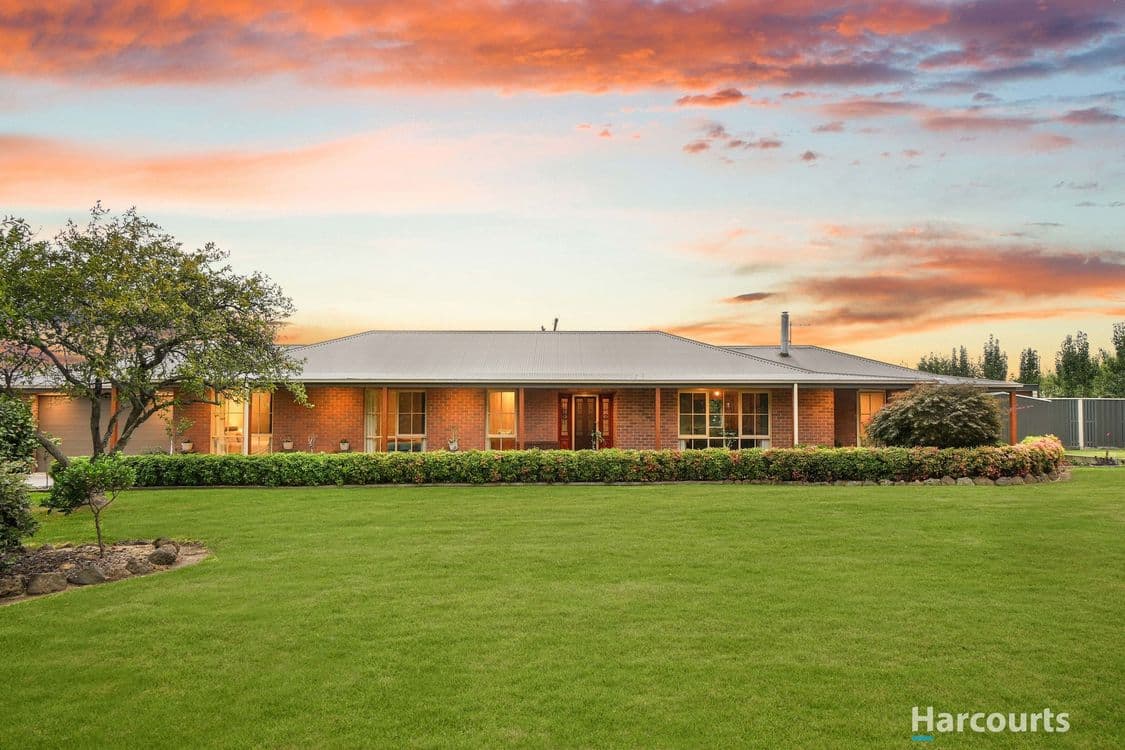 36A Pinehill Drive, Pakenham, VIC 3810, Pakenham - Thumbnail 3