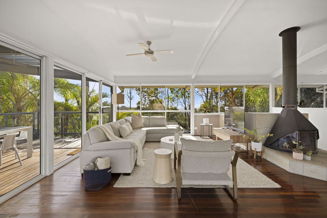 200 Chesterfield Drive, Bonogin, QLD 4213, Bonogin - Thumbnail 3