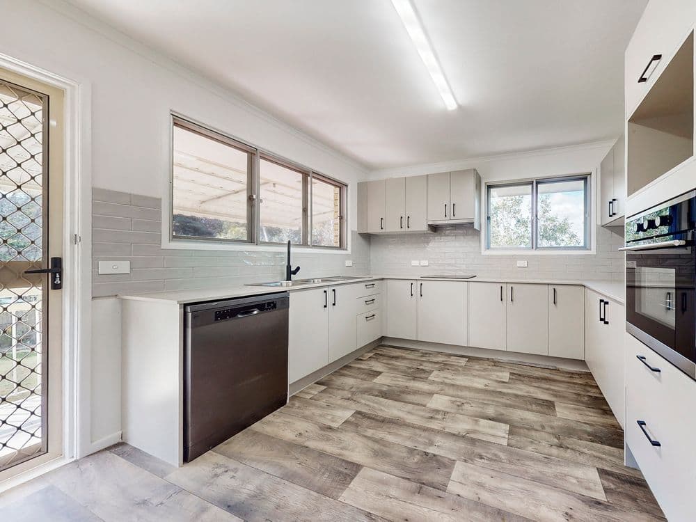 23 Woking Street, MITCHELTON, QLD 4053, Mitchelton - Thumbnail 2