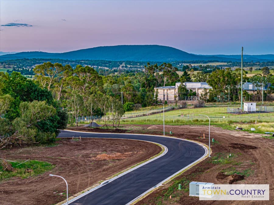 Lot 14 32a Crest Road, Armidale - Image 1