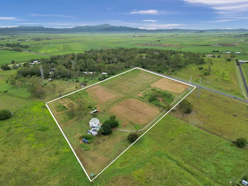 24904 Peak Downs Highway, VICTORIA PLAINS, QLD 4751, Victoria Plains - Image 1