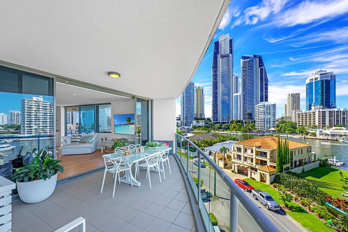 503/6 Tarcoola Crescent, CHEVRON ISLAND, QLD 4217, Chevron Island - Thumbnail 2