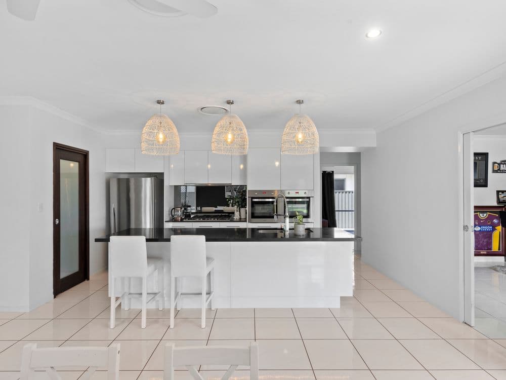 176 Marina Boulevard, BANKSIA BEACH, QLD 4507, Banksia Beach - Thumbnail 5