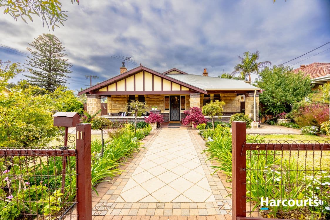 11 Aberfeldy Avenue, WOODVILLE, SA 5011, Woodville - Image 1