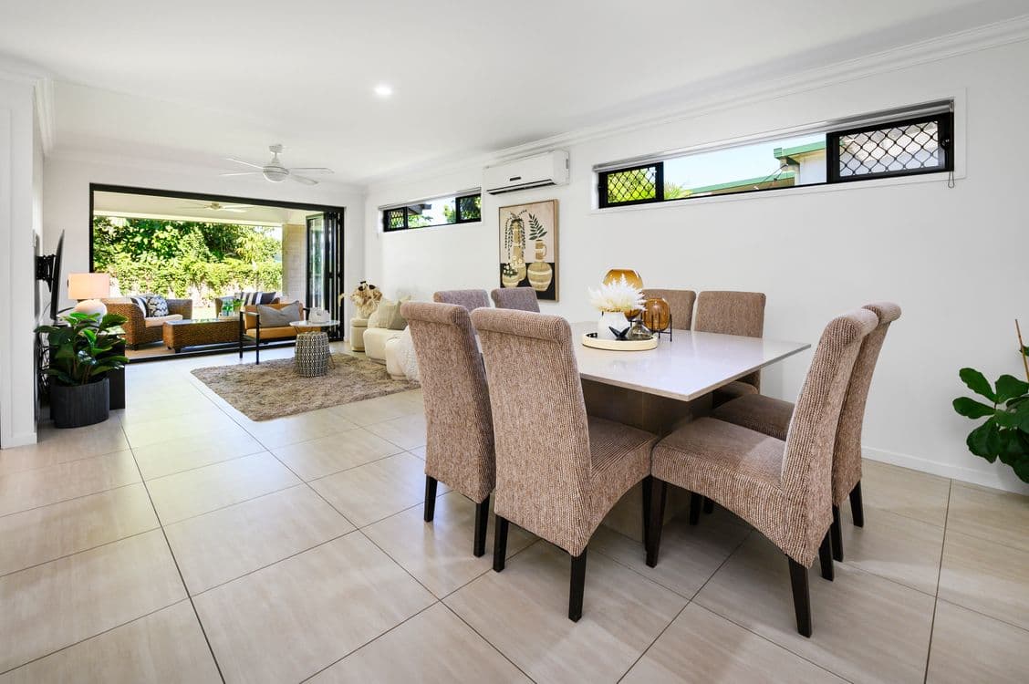 85 Lumley Street, UPPER MOUNT GRAVATT, QLD 4122, Upper Mount Gravatt - Thumbnail 2