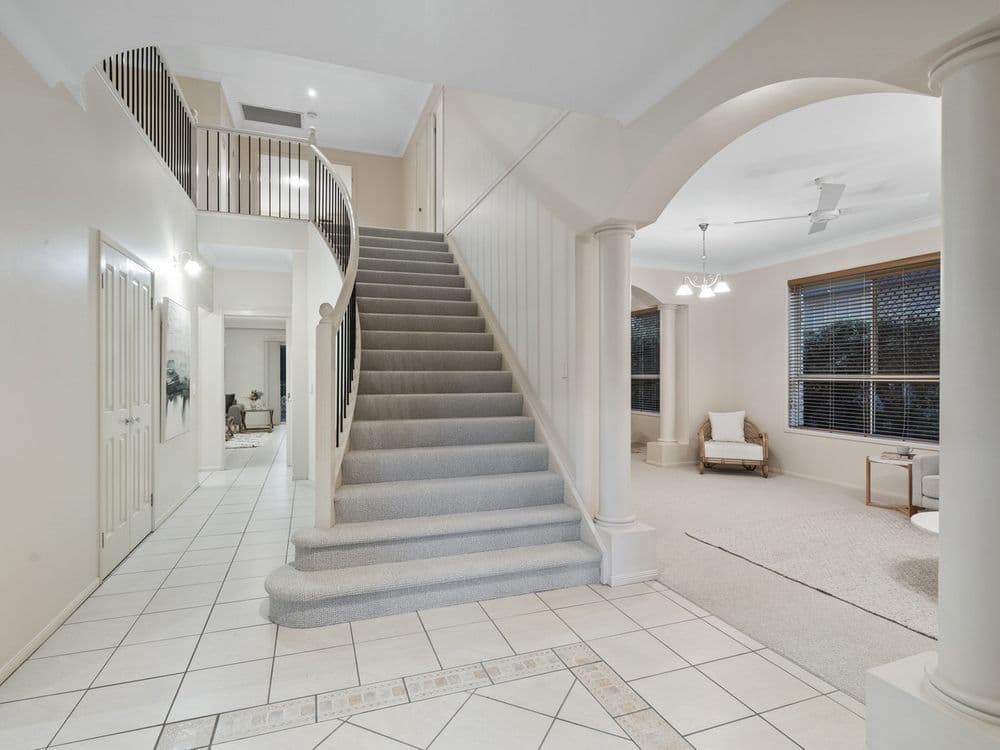 27 Baskerville Street, Sandgate, QLD 4017, Sandgate - Thumbnail 2