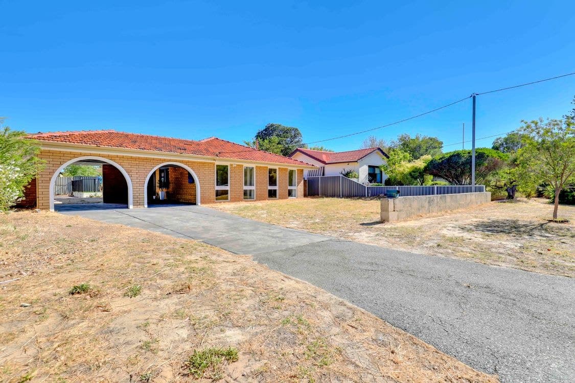 14 Waratah Drive, CAMILLO, WA 6111, Camillo - Thumbnail 3