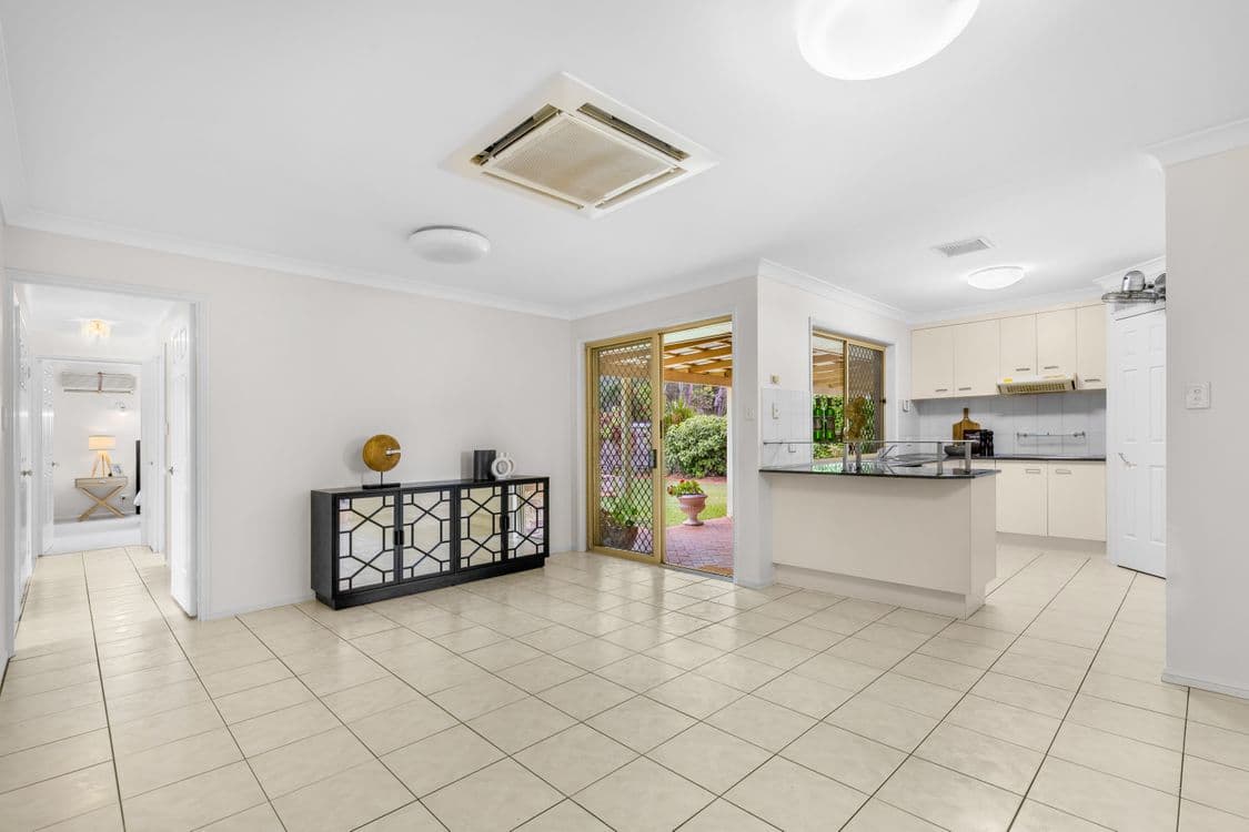 21 Glenside Place, BRIDGEMAN DOWNS, QLD 4035, Bridgeman Downs - Thumbnail 8