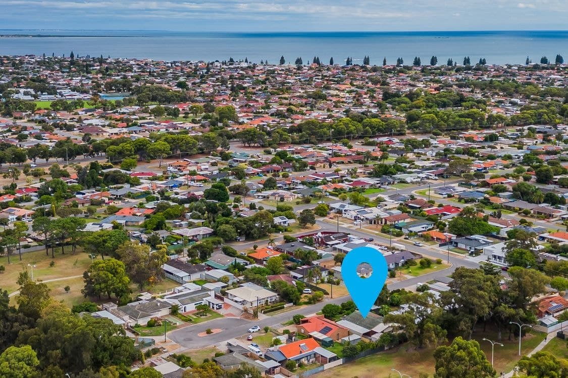 8 Vela Court, ROCKINGHAM, WA 6168, Rockingham - Image 1