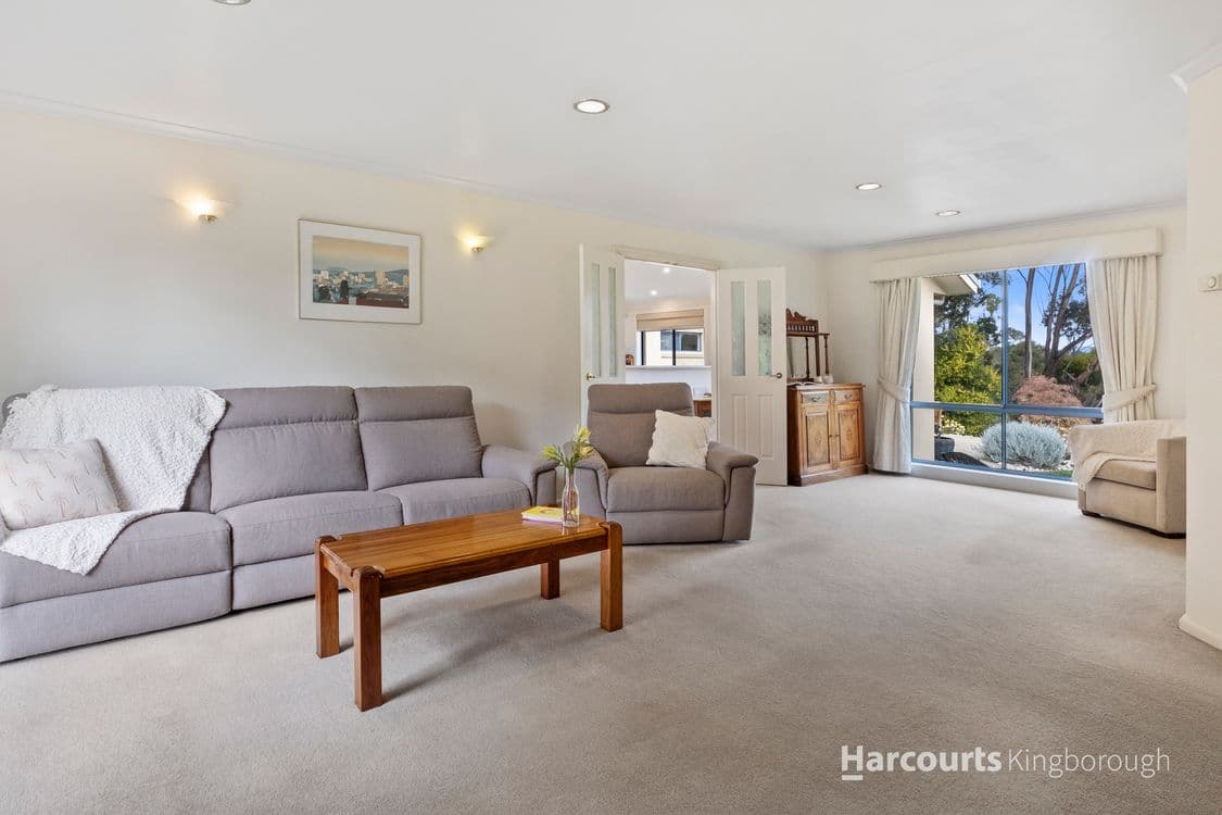 38 Lady Penryhn Drive, BLACKMANS BAY, TAS 7052, Blackmans Bay - Thumbnail 6