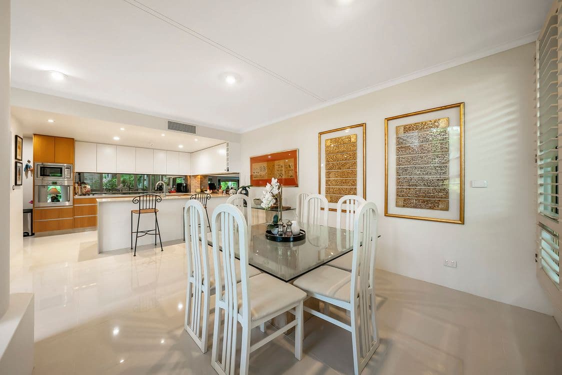 1 Forestdale/125 Santa Cruz Boulevard, CLEAR ISLAND WATERS, QLD 4226, Clear Island Waters - Thumbnail 8
