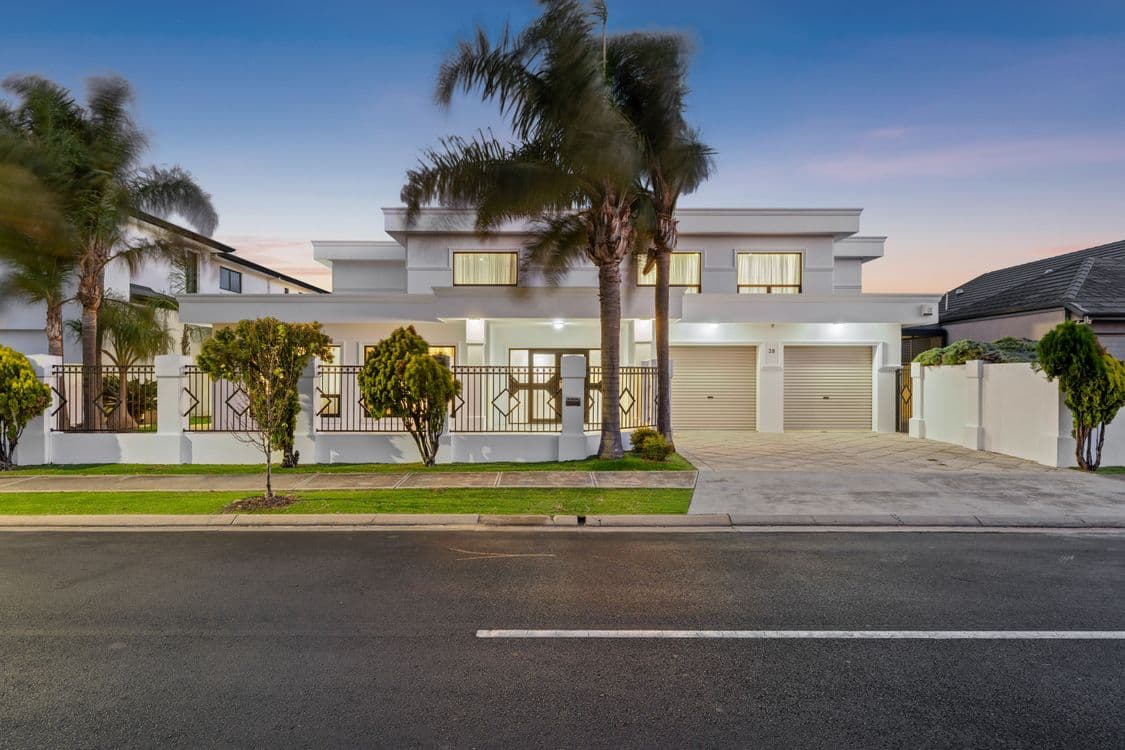 38 Newcombe Avenue, WEST LAKES SHORE, SA 5020, West Lakes Shore - Image 1