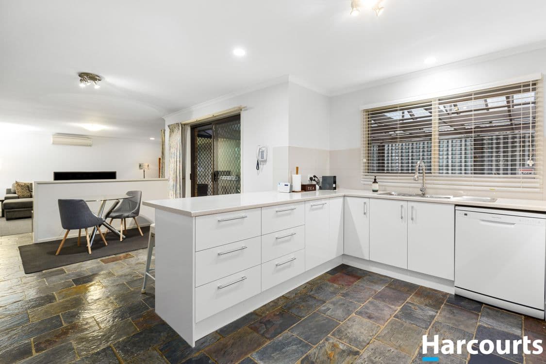 15 Vista Crescent, ROWVILLE, VIC 3178, Rowville - Thumbnail 4