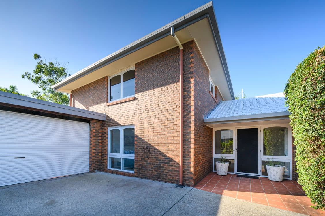 9 Michaela Crescent, THE GAP, QLD 4061, The Gap - Thumbnail 2