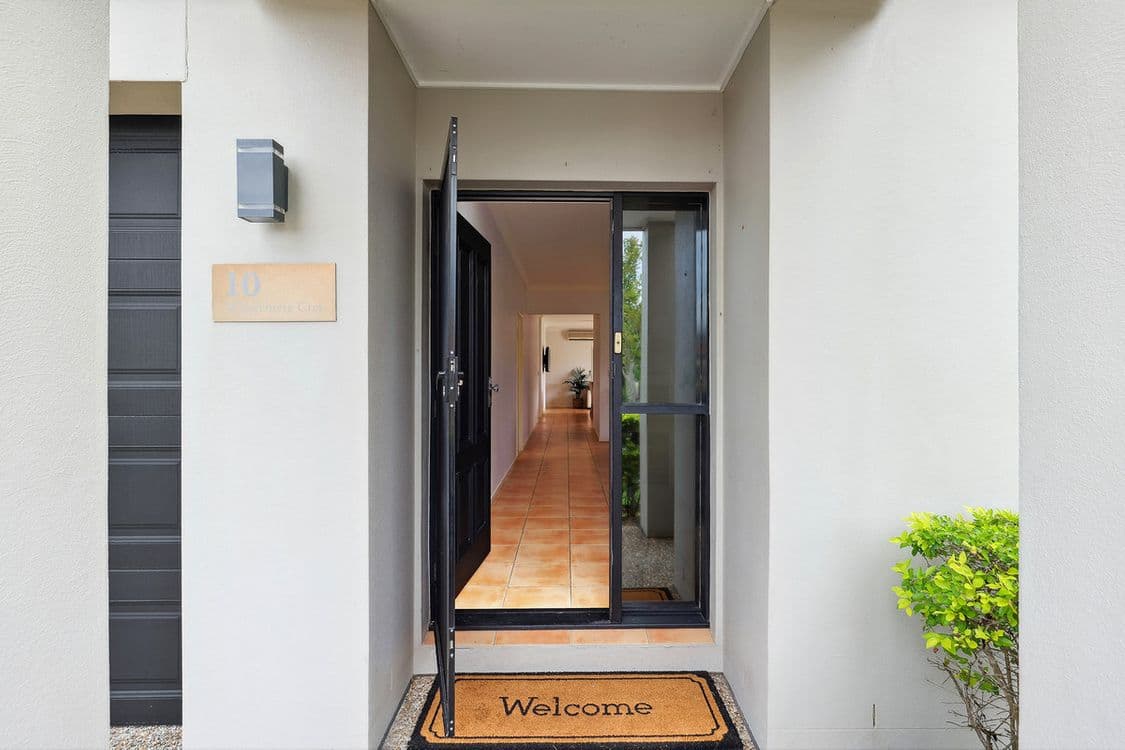10 Windemere Crescent, Varsity Lakes, QLD 4227, Varsity Lakes - Thumbnail 4