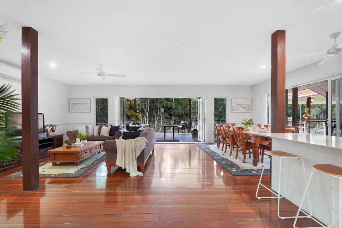 1074 Tallebudgera Creek Road, Tallebudgera Valley, QLD 4228, Tallebudgera Valley - Thumbnail 8