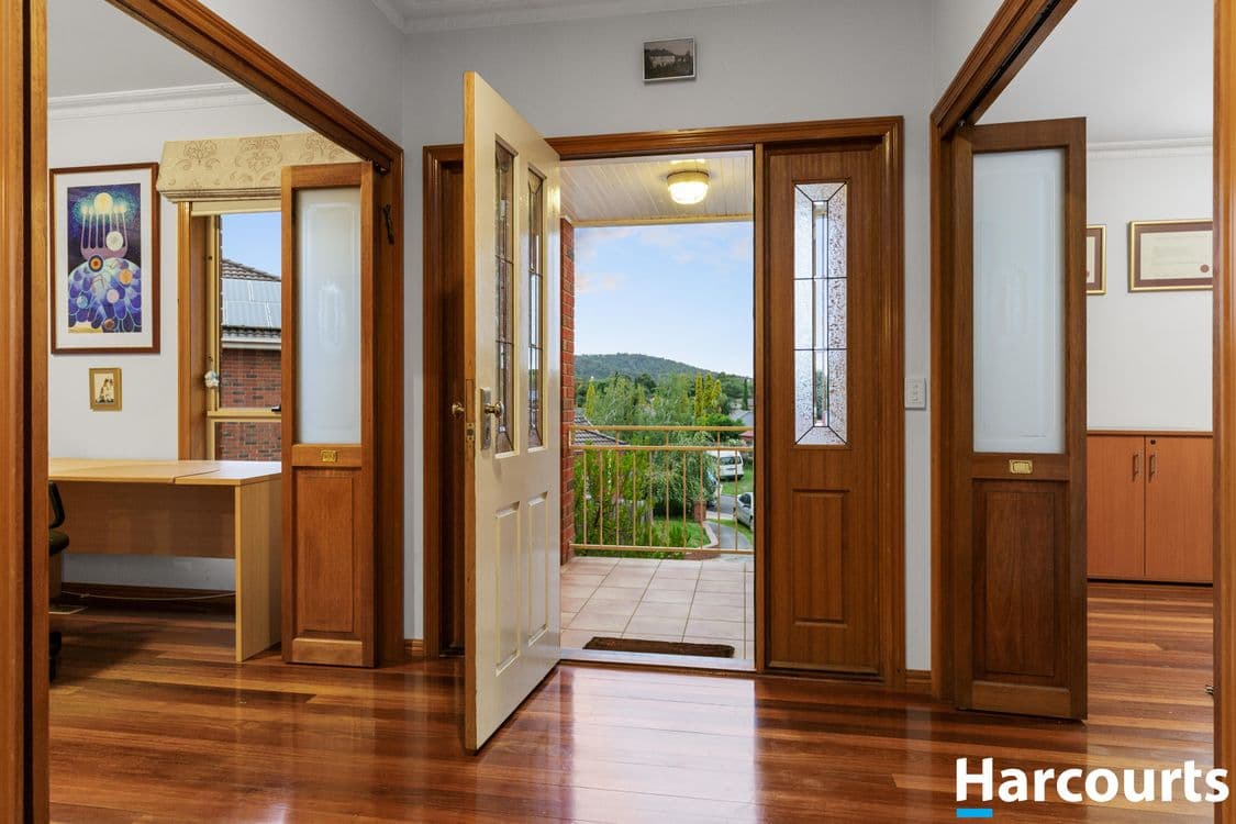 7 Ashbee Court, ROWVILLE, VIC 3178, Rowville - Thumbnail 2