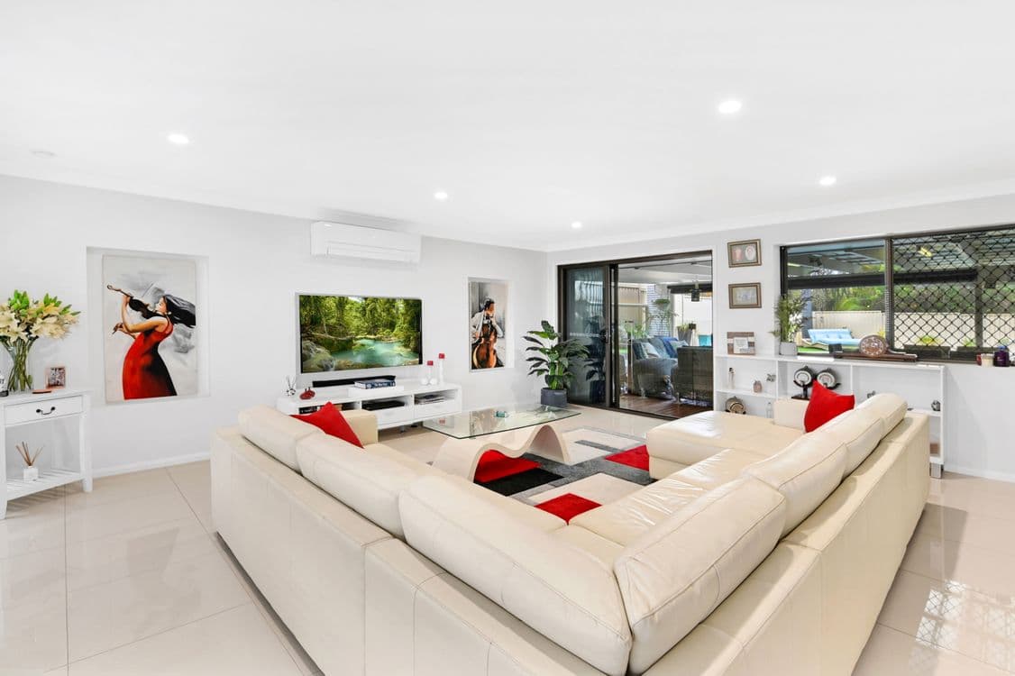 59 Greenacre Drive, PARKWOOD, QLD 4214, Parkwood - Thumbnail 3