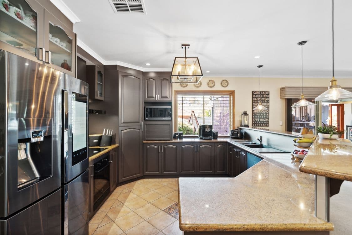 41 Ironbark Avenue, FLAGSTAFF HILL, SA 5159, Flagstaff Hill - Thumbnail 3
