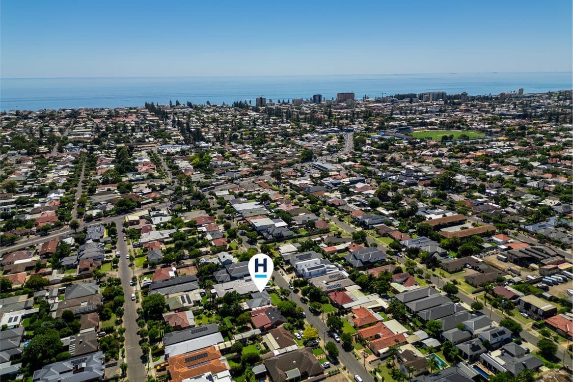 18 Meredith Avenue, Glengowrie, SA 5044, Glengowrie - Thumbnail 3